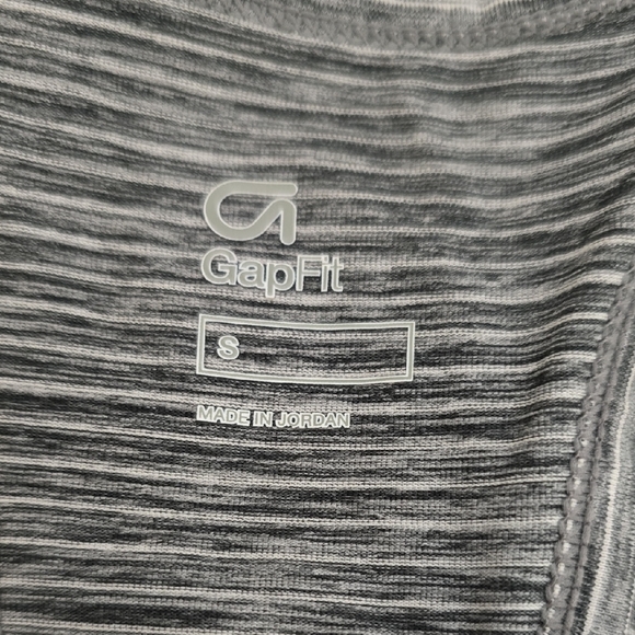 GapFit Racerback Tank Top - Picture 4 of 6